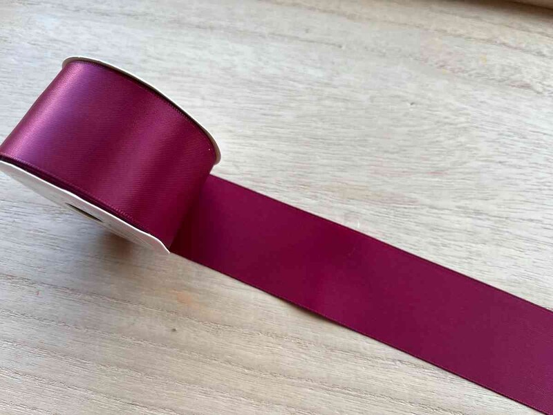 ダイソーの「幅広リボン」