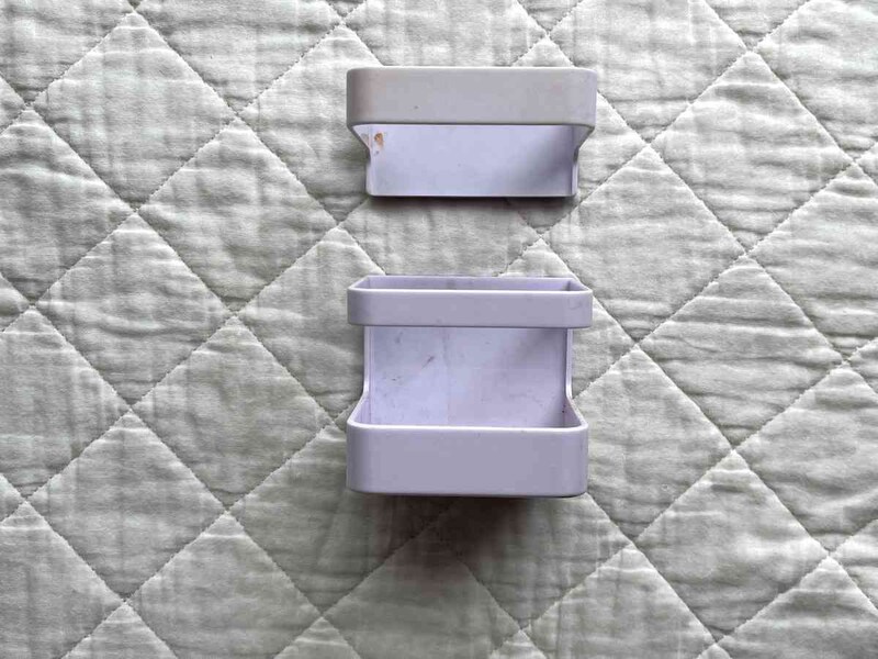 ダイソーの「マグネットタイプ　傘たて」は1本に対応