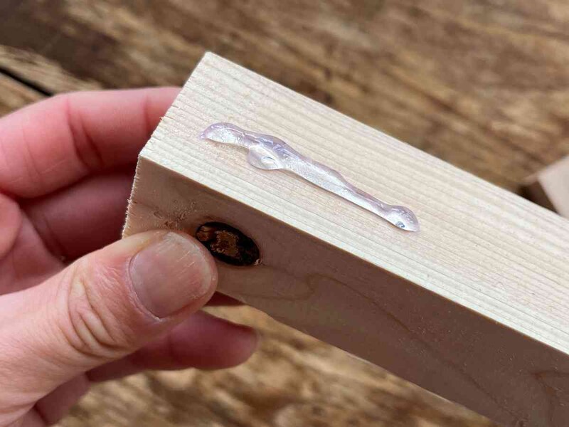 グルーはトロッとしている