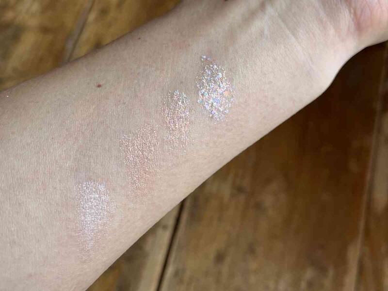 アイデイトの「カスタムマルチパレット11」はラメが強めで可愛い