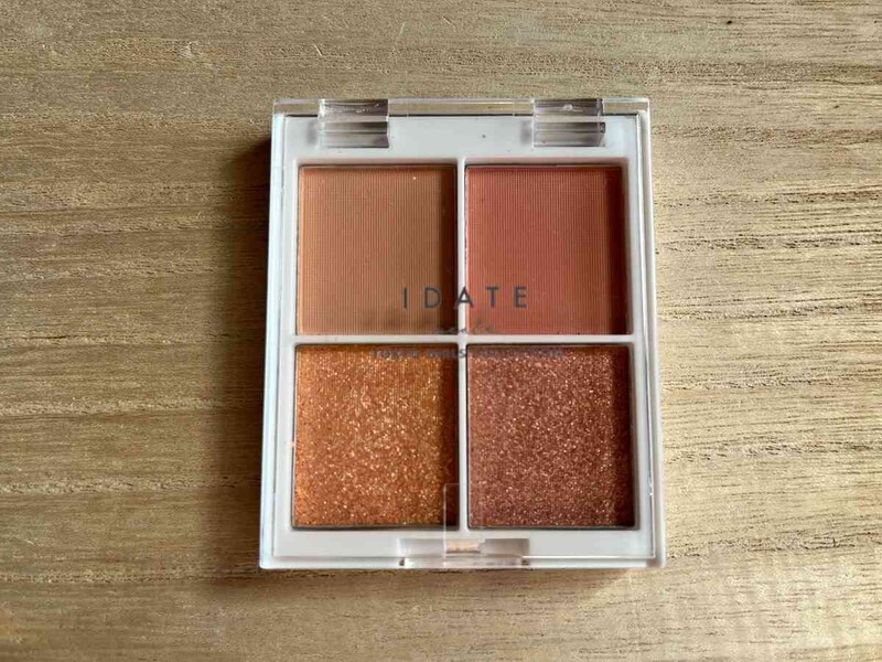 ０６のピーチベージュ