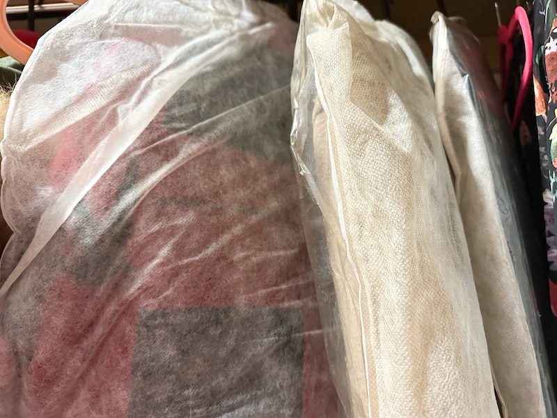 片面が不織布のクリーニング袋