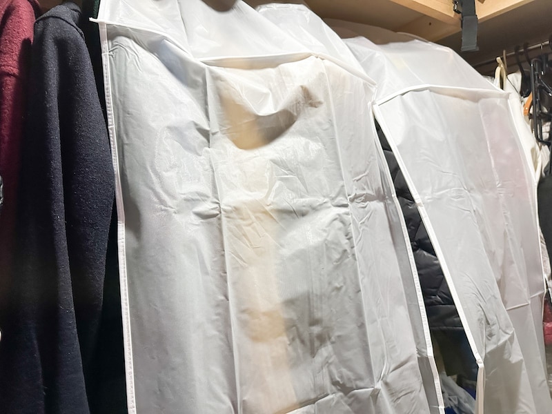 数着まとめて掛けられるカバーもある