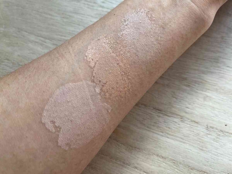 上から「ピンクベージュ」、「ミディアムベージュ」、「ライトベージュ」