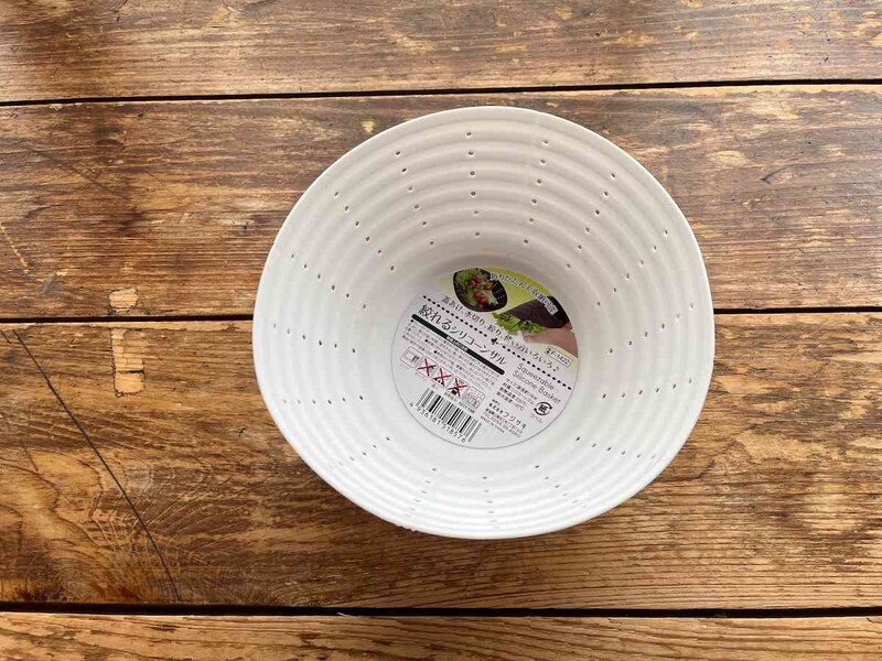 セリアの「絞れるシリコーンザル」