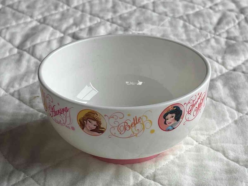 セリアの「子供用ちゃわん ディズニープリンセス」
