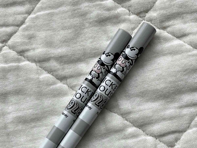 セリアの「竹製はし（ディズニー）」はミッキーのイラスト入り