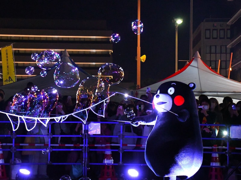 シャボン玉に挑戦。