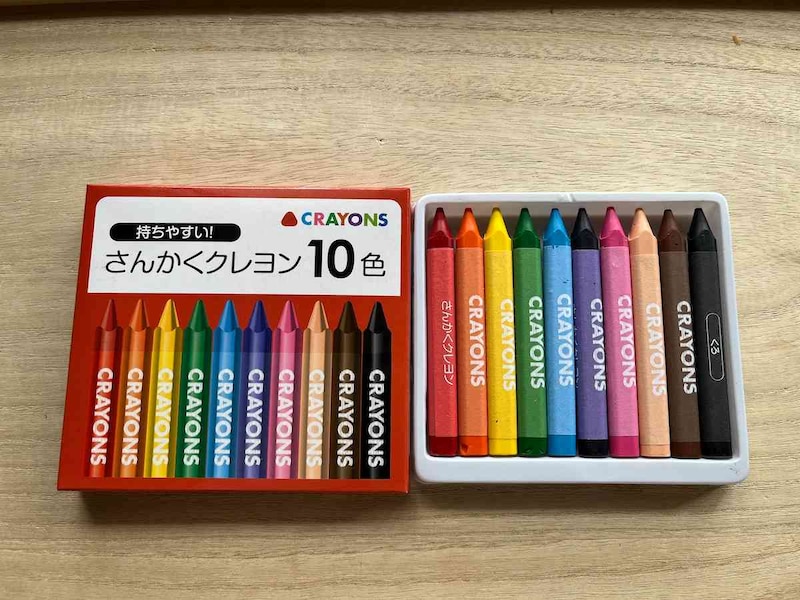 セリアの「さんかくクレヨン10色」