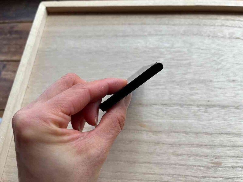 ダイソーの「アルミニウム名刺ケース」の幅