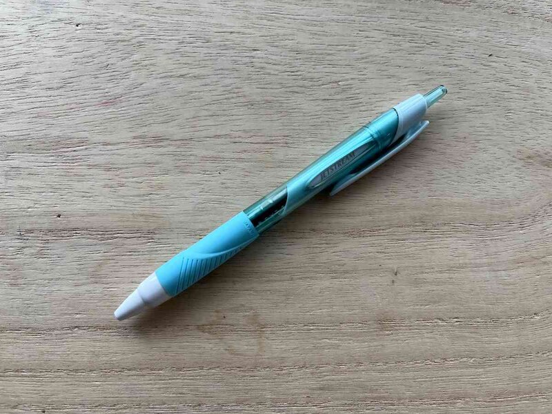 セリアで買える「uni ジェットストリーム」