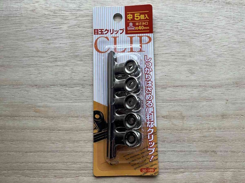 セリアの「目玉クリップ」