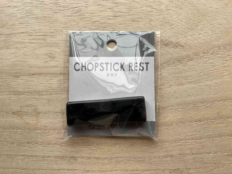 セリアの「陶器箸置き モノトーン」