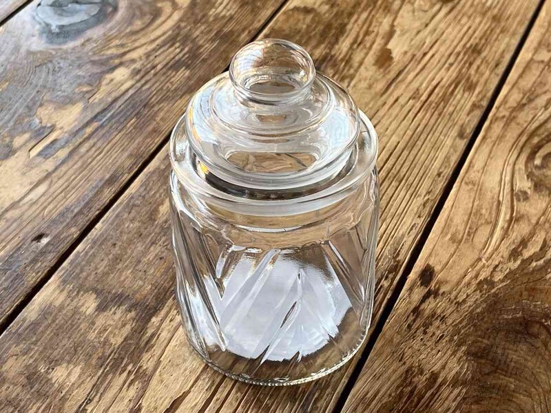 セリアの「ガラスキャニスター スラッシュ」