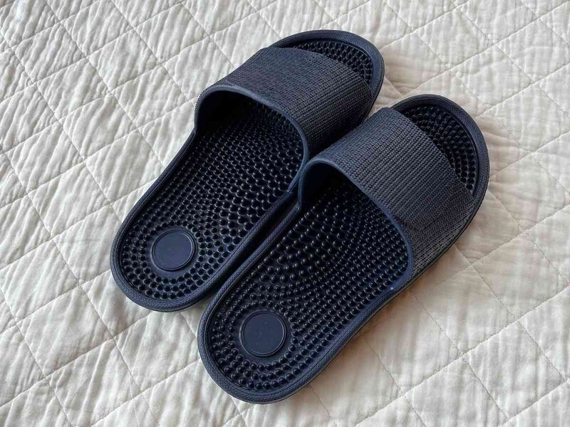 ダイソーの「EVA健康サンダル」