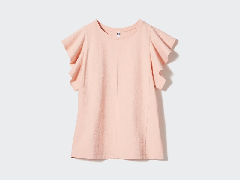 ユニクロ　ラッフルスリーブT　1500円（税込）