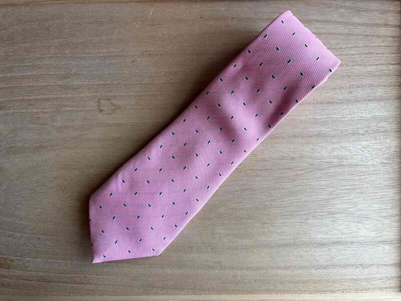 ダイソーの「カラータイ 小柄」