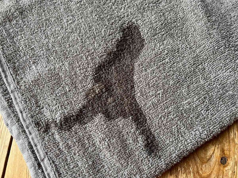 ダイソーの「吸水性が良いスリムバスタオル」は吸水性が抜群によい