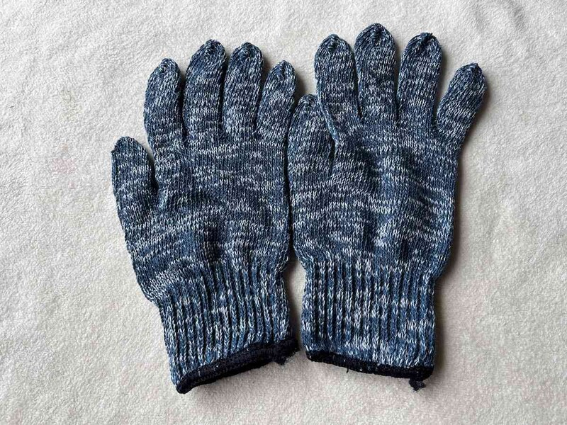 ダイソーの「リサイクル軍手」