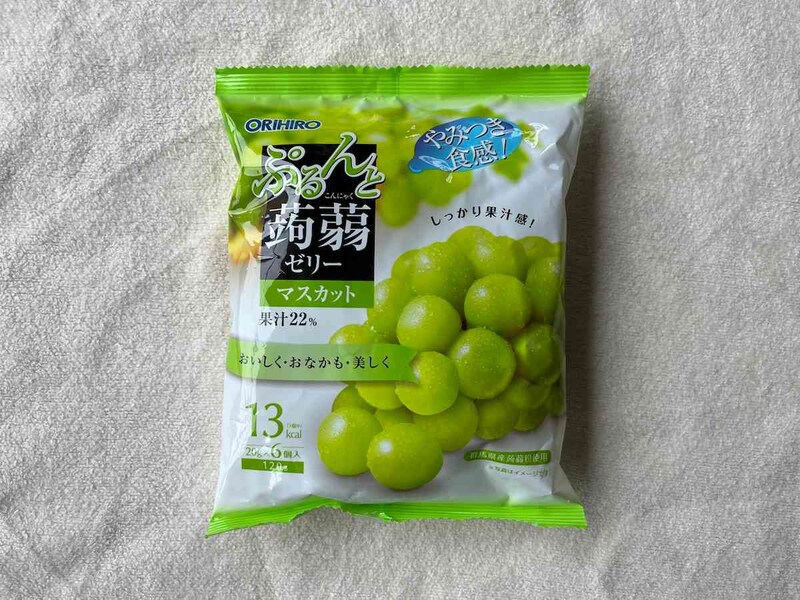 ダイソーの「オリヒロ ぷるんと蒟蒻ゼリー パウチ マスカット」