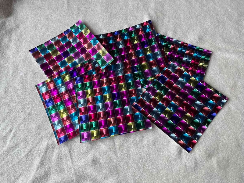 ダイソーの「3Dちよがみ」はキラキラしている