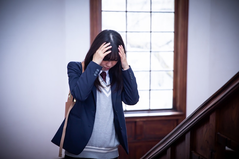 苦しむ女性（イメージ）