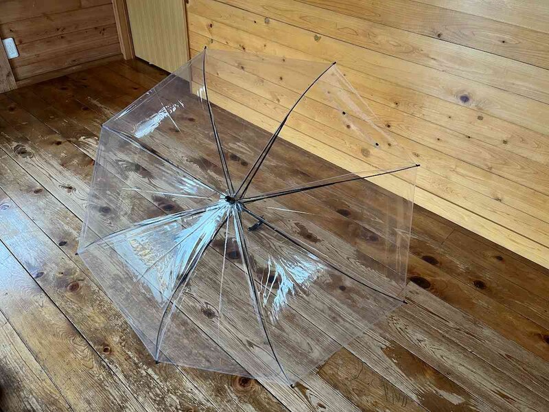 ダイソーの「POEジャンプ傘（65cm）」は大きめサイズ