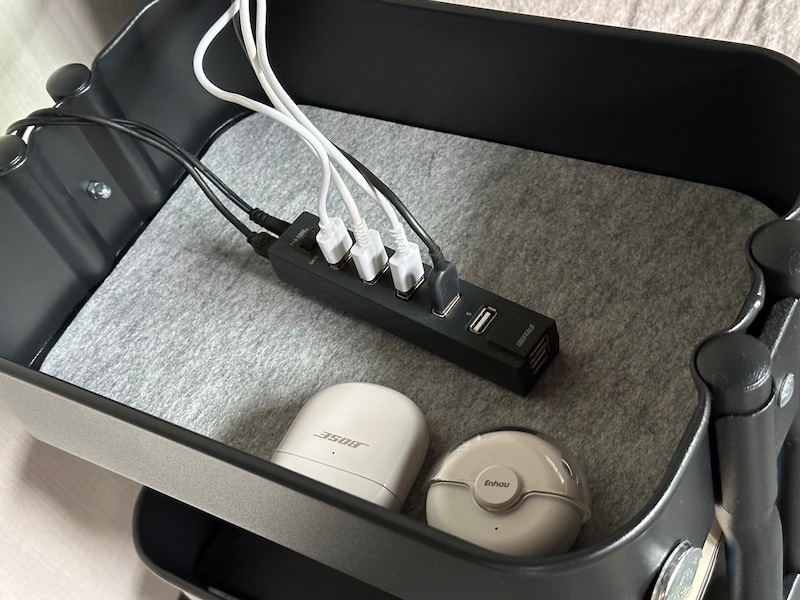 イケアワゴンの1段目にコンセント