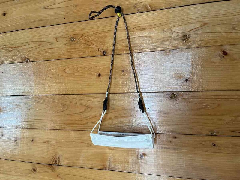 ダイソーの「帽子クリップ（アウトドア柄）」をマスクかけにすることも可能