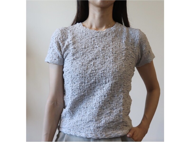 形はTシャツだけど、素材はきれい見えするところが使いやすい!