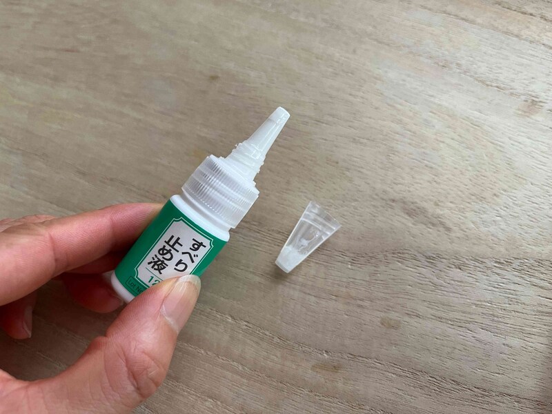 ダイソーの「すべり止め液」は滑り止めを後付けできる液体