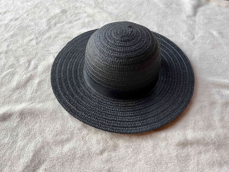 ダイソーの「アクトレスハット」