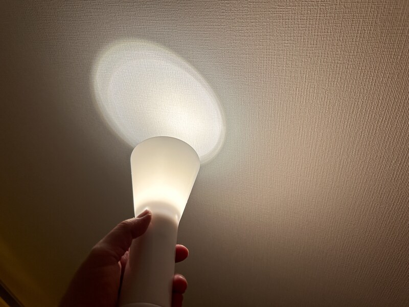 懐中電灯として照らしたとき