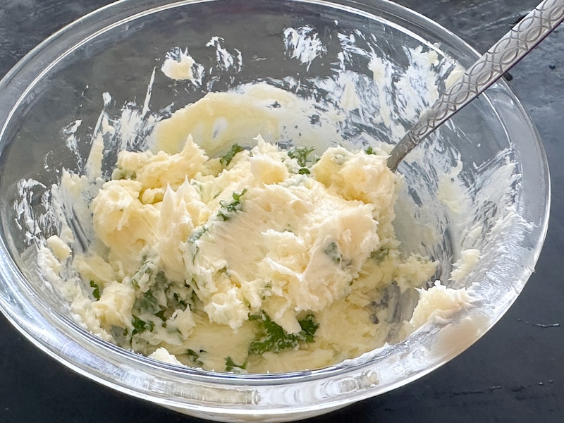 自家製ガーリックバター