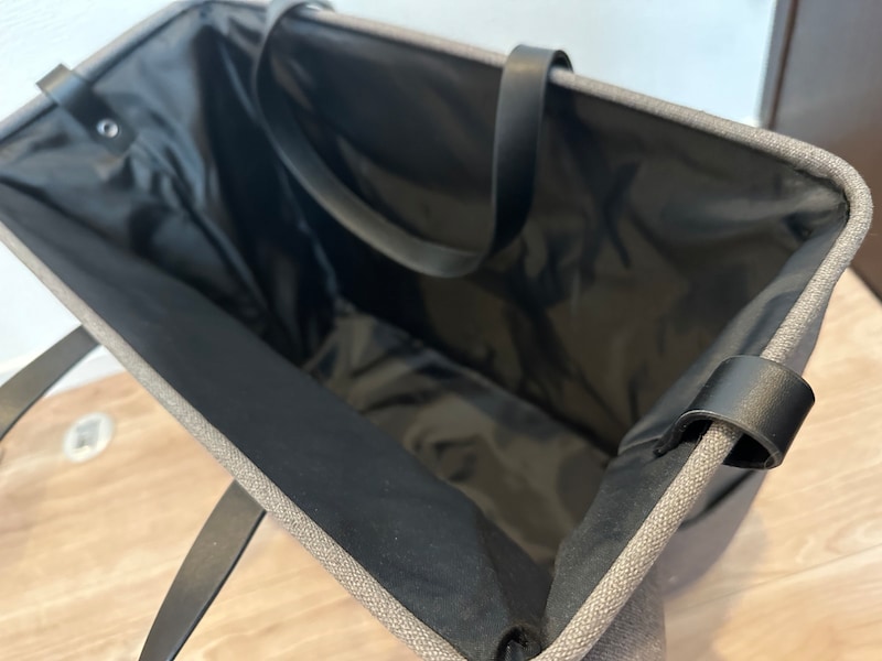 大容量で自立するバスケット