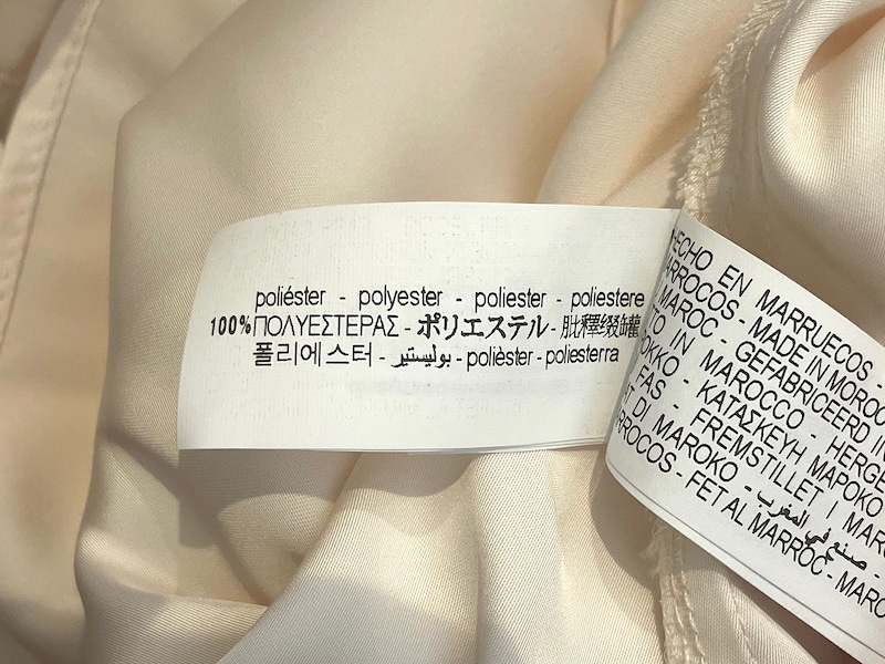 【NG素材】トレンドのサテンアイテムもポリエステル素材の場合が多いため要注意