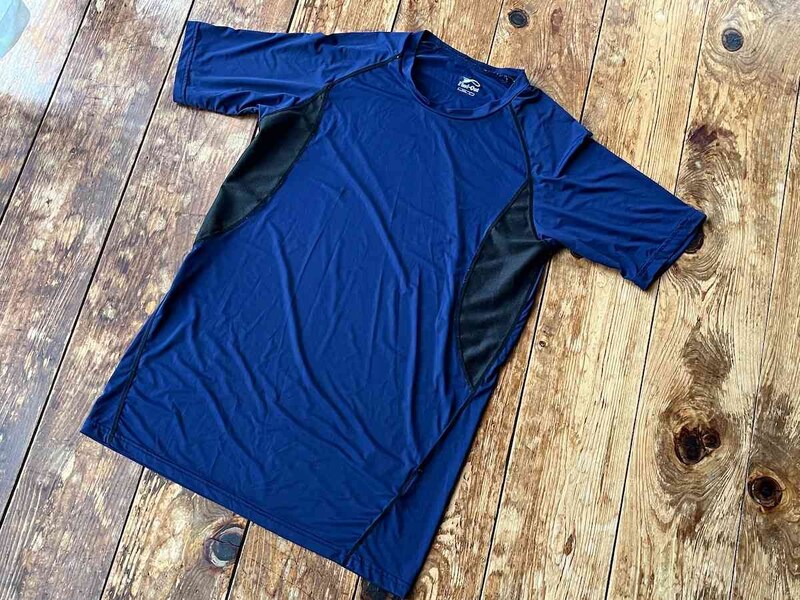 ワークマンの「アイスアーマー半袖クルーネック」