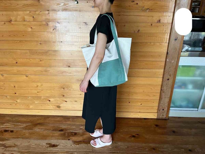 ワークマンの「キャンバストートL」を身長160cmの女性が使用してみた