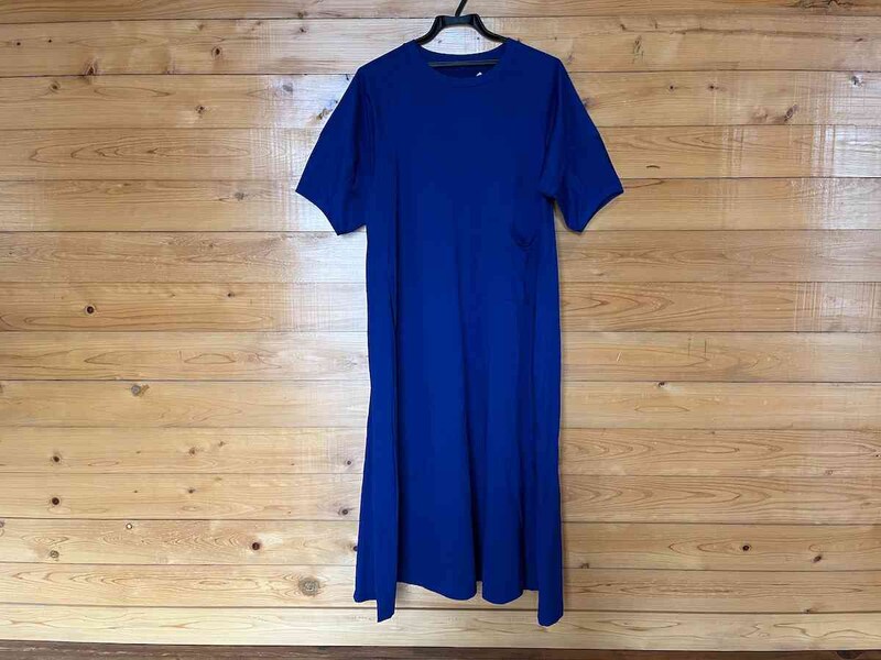 ワークマンの「レディースドライサイドポケットランタンスリーブワンピース」