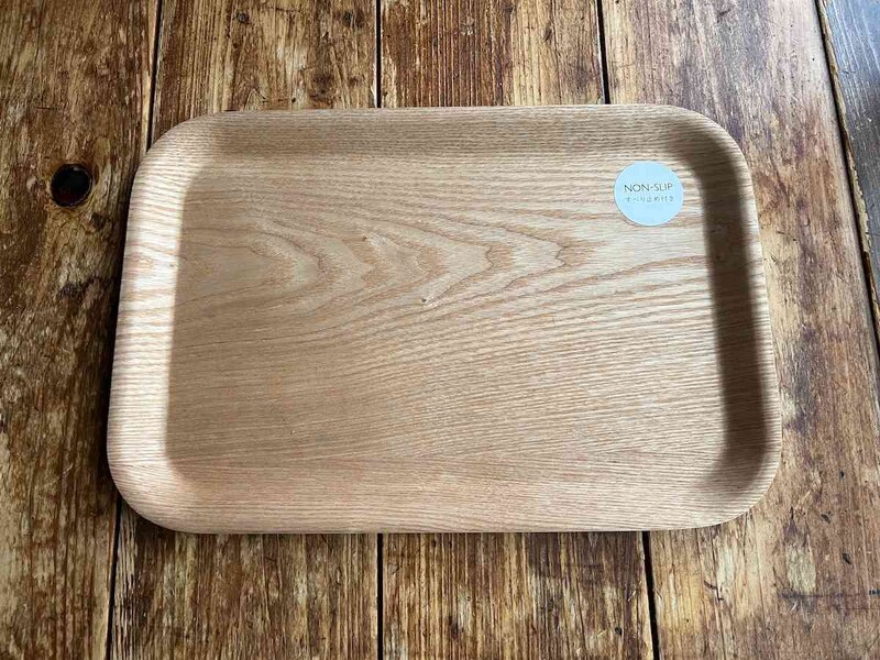 スリーピーの「木製トレー（滑り止め付き）」