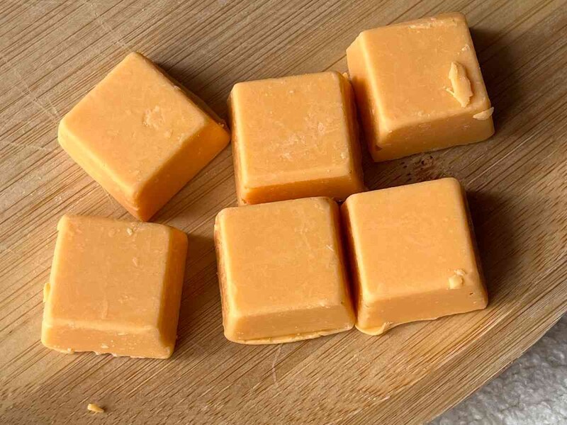 セブンイレブンの「北海道メロンミルクチョコ」は食べた直後に口の中がメロン！