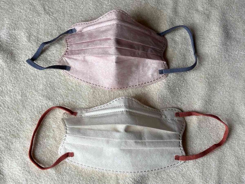 スリーコインズの「波型4Dマスク」は立体構造で口元に空間ができる