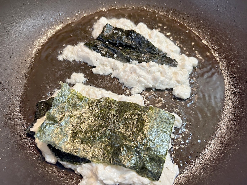 フライパンで焼きます。