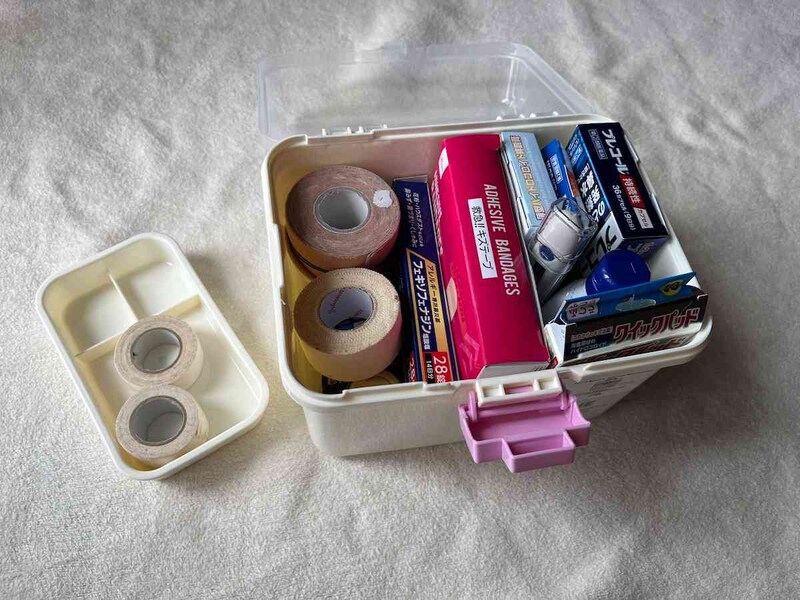 スリーコインズの「メディスンボックス」は薬の箱を縦に入れられる