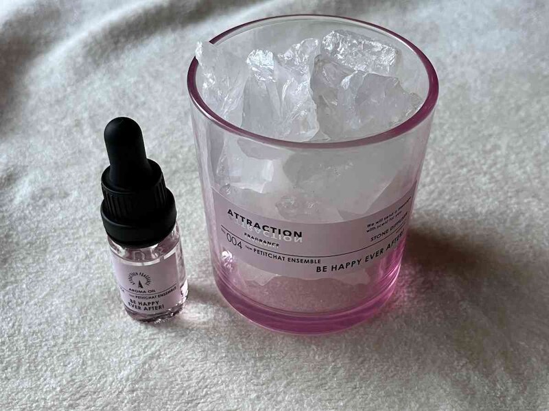 スリーコインズの「ストーンディフューザー」、004 PETITCHAT