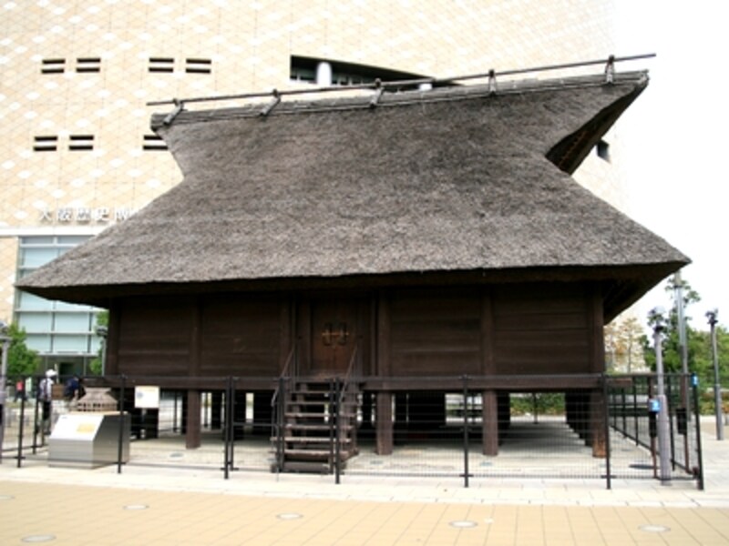 大阪歴史博物館・高床式倉庫