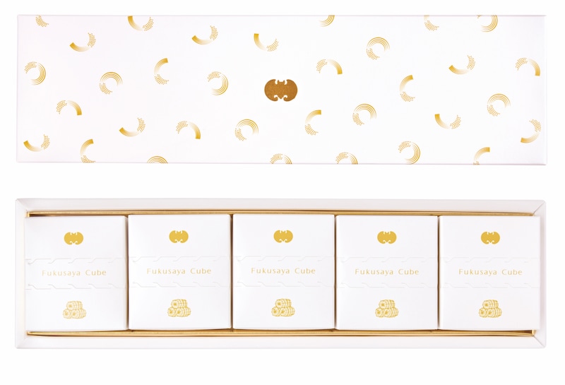 白い恋人ロールケーキ