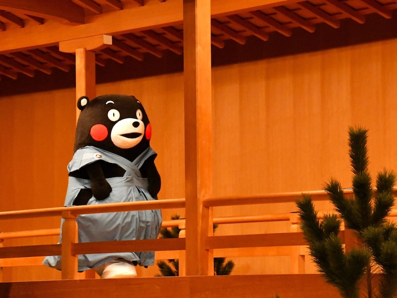 摺り足（7月28日、東京都渋谷区）