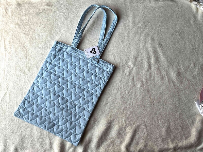 スリーコインズの「参戦トートバッグ」