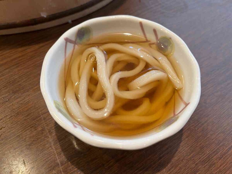丸亀製麺のだしサーバーの利用もおすすめ